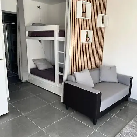 à 15 Min Des Plages *